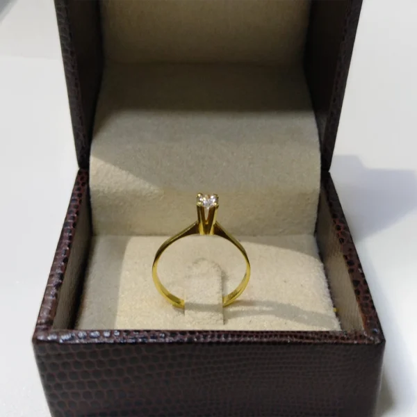 Anel Solitário com Diamante em Ouro 18k - Imagem 2